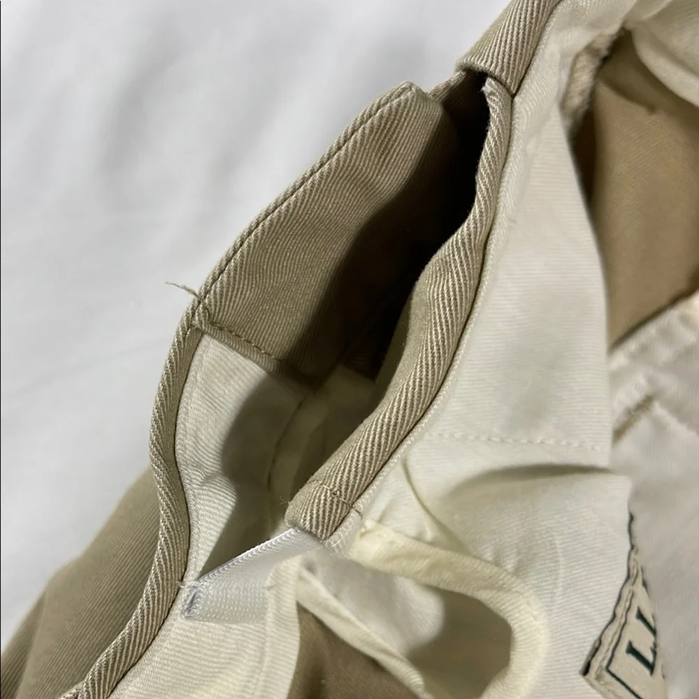 L.L. Bean mens khaki Comfort Fit flat front 8" chino shorts - size 42 - Picture 7 of 11